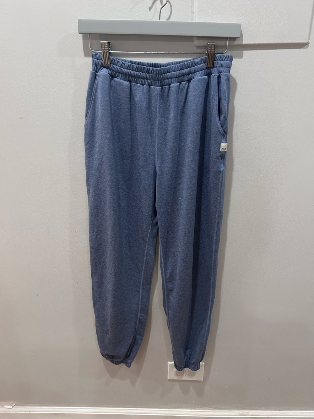 Vuori Sweatpants Womens Small Blue/Gray Boyfriend Dreamknit Pockets